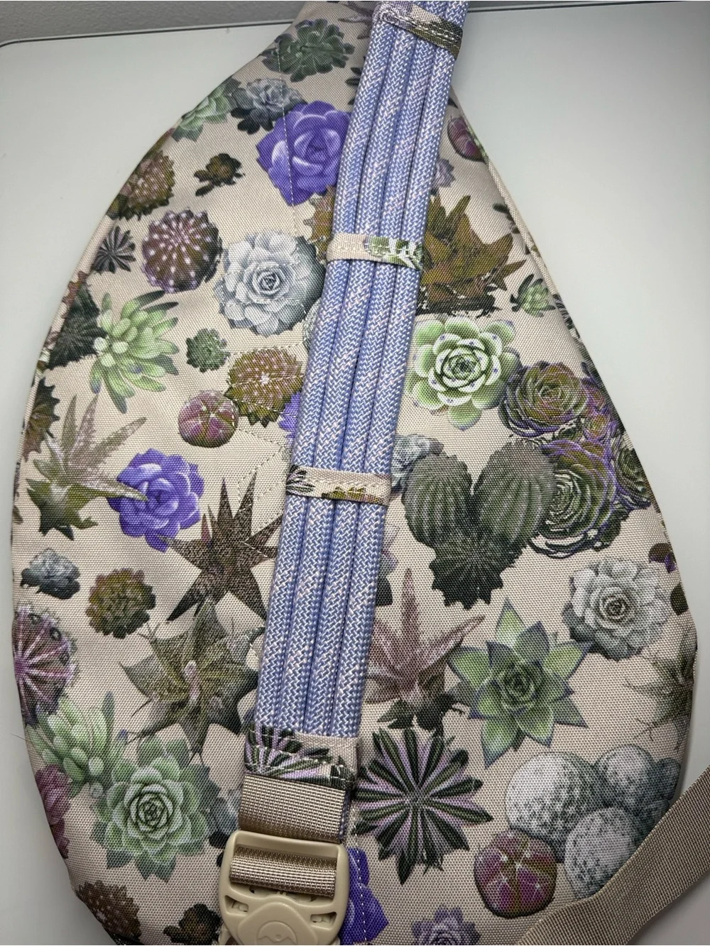 LIKE NEW Kavu Sling Bag in Floral Succulent Lavender, Mint, and Taupe RARE PRINT